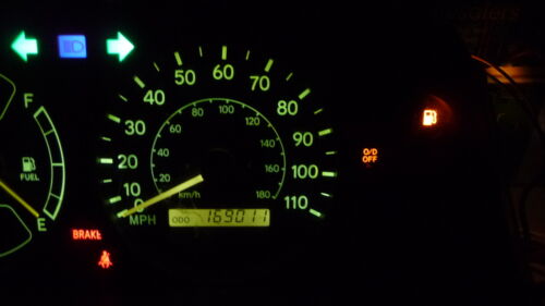 S1931 OEM WARRANTY 98-02 TOYOTA COROLLA INSTRUMENT CLUSTER SPEEDOMETER 169,011