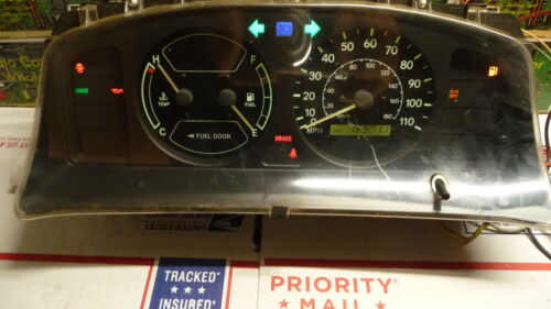 S1931 OEM WARRANTY 98-02 TOYOTA COROLLA INSTRUMENT CLUSTER SPEEDOMETER 169,011