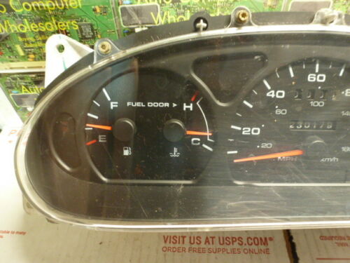 S1206 OEM WARRANTY 2001 2002 SABLE TAURUS INSTRUMENT CLUSTER SPEEDOMETER 230,179