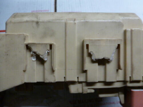 NY235-4 OEM WARRANTY 11 12 TOYOTA AVALON FUSE BOX