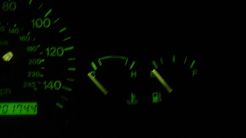 LC316 WARRANTY 1998 98 Mazda 626 Instrument Cluster Speedometer OEM 201,744