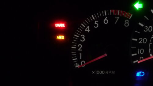 S1992 OEM WARRANTY 2003-04 TOYOTA COROLLA INSTRUMENT CLUSTER SPEEDOMETER 290,261