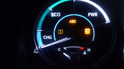 S2141 OEM WARRANTY 2015-2017 TOYOTA CAMRY INSTRUMENT CLUSTER SPEEDOMETER 18,726