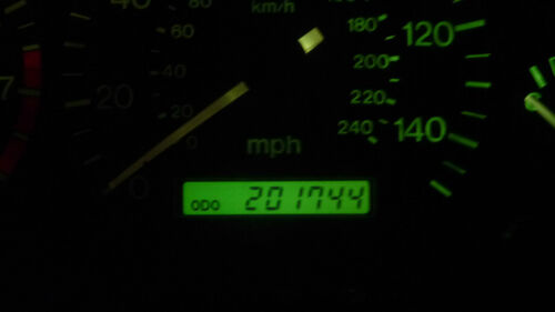 LC316 WARRANTY 1998 98 Mazda 626 Instrument Cluster Speedometer OEM 201,744