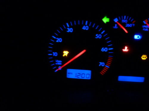 S1582 OEM WARRANTY 99 VOLKSWAGEN PASSAT INSTRUMENT CLUSTER SPEEDOMETER 118,523