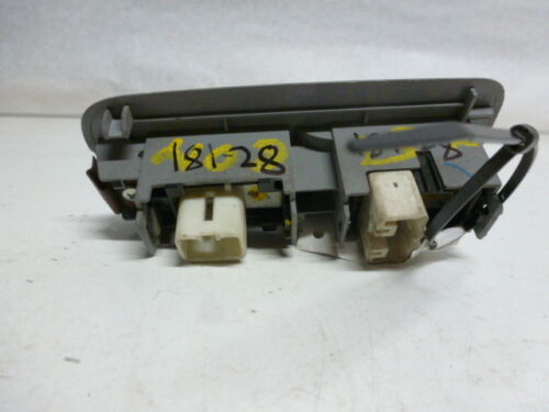 NY181-28 OEM WARRANTY 1999 SIENNA PASSENGER RIGHT SIDE WINDOW CONTROL SWITCH