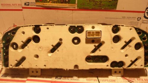 LC319 WARRANTY 1999 99 Grand Cherokee Instrument Cluster Speedometer OEM 192,008