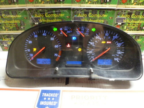 S1582 OEM WARRANTY 99 VOLKSWAGEN PASSAT INSTRUMENT CLUSTER SPEEDOMETER 118,523