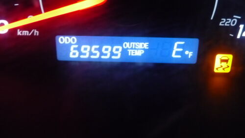 S2049 OEM WARRANTY 2010 2011 TOYOTA CAMRY INSTRUMENT CLUSTER SPEEDOMETER 69,599