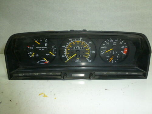 SM305 OEM 1990 MERCEDES 190 201 TYPE Instrument Cluster Speedometer 165,878