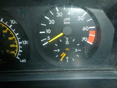 SM305 OEM 1990 MERCEDES 190 201 TYPE Instrument Cluster Speedometer 165,878