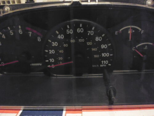 MR565 1999 00 01 02 03 04 CHEVROLET TRACKER INSTRUMENT CLUSTER SPEEDOMETER OEM